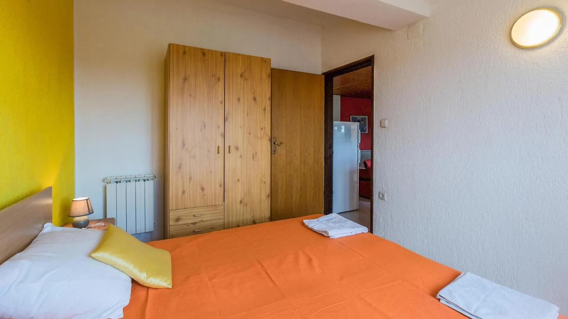 2 Bedroom Amazing Apartment In Zbandaj