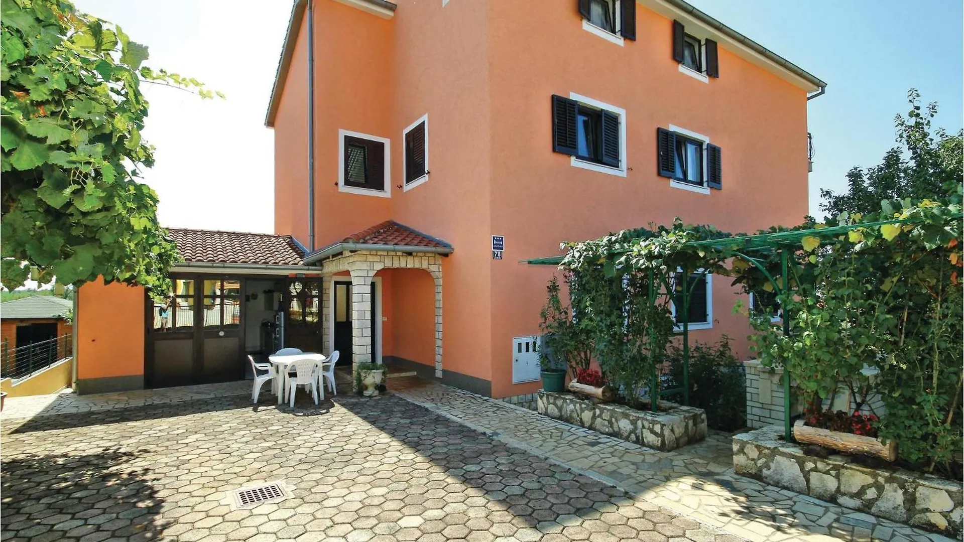 2 Bedroom Amazing Apartment In Zbandaj contacts